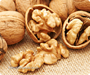 Walnuts-Nuts-Health-Snack-Food-Raw